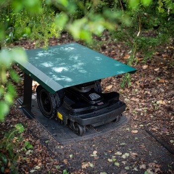 Daszek, garaż dla kosiarki robota koszącego - GRK 2 - zielony GRINDI IN THE GARDEN - 5