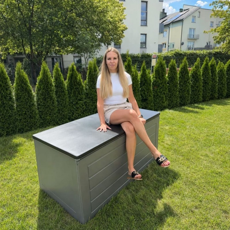 Skrzynia ogrodowa 680L - ciemnoszara z siedziskiem - Padda GRINDI IN THE GARDEN - 15